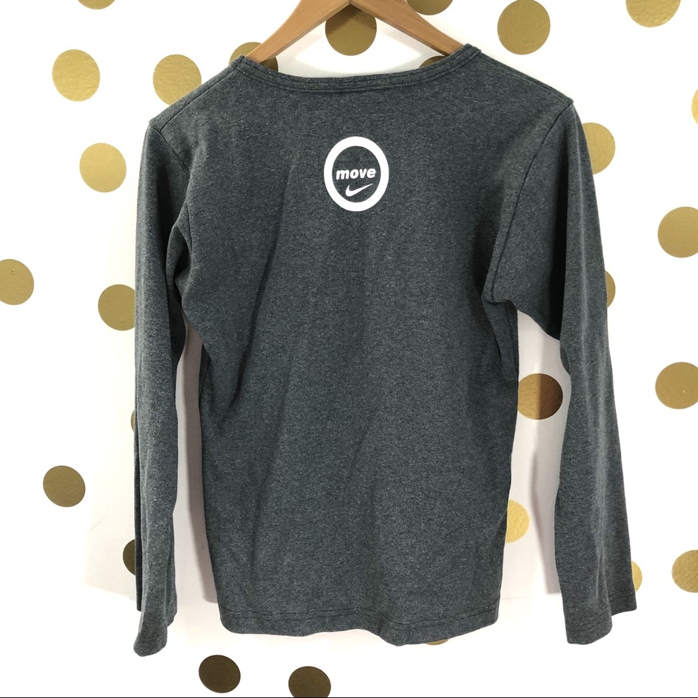 Nike “Move” Sweatshirt Gray Vintage Logo Crewneck - Picture 2 of 6